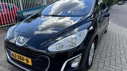 Zwart Occasion 2012 Peugeot 308 SW Active Stationwagen | € 2.950 (Eerlijke prijs)