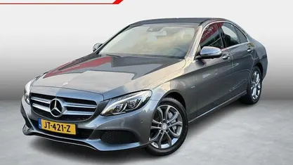 Grijs Occasion 2016 Mercedes C350e Avantgarde Sedan | € 19.999 (Eerlijke prijs)