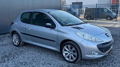 Occasion 2009 Peugeot 206+ Hatchback | € 1.399 (Eerlijke prijs)