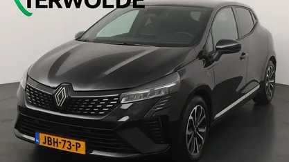 Zwart Occasion 2025 Renault Clio V Techno Hatchback | € 25.840 (Eerlijke prijs)