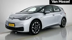 Grijs Gebruikt 2023 VW ID.3 Pure Hatchback | € 24.900 (Eerlijke prijs)