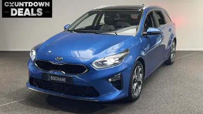 Blauw Gebruikt 2019 Kia Ceed Hatchback | € 19.695 (Eerlijke prijs)