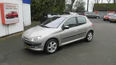 Grijs Gebruikt 2004 Peugeot 206 Hatchback | € 2.495 (Eerlijke prijs)