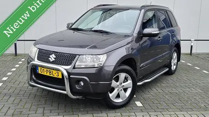 Grijs Gebruikt 2011 Suzuki Grand Vitara Exclusive SUV | € 8.750 (Eerlijke prijs)
