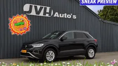 Zwart Gebruikt 2022 VW T-Roc Life SUV | € 25.750 (Super prijs)
