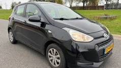 Zwart Gebruikt 2018 Hyundai i10 Comfort Hatchback | € 6.950 (Eerlijke prijs)