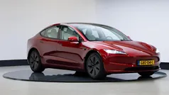 Rood Gebruikt 2024 Tesla Model 3 RWD Sedan | € 37.945 (Eerlijke prijs)