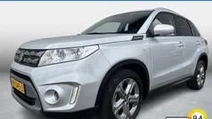 Grijs Gebruikt 2017 Suzuki Vitara Exclusive SUV | € 17.950 (Eerlijke prijs)