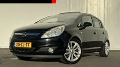 Zwart Gebruikt 2008 Opel Corsa Cosmo Hatchback | € 3.350 (Eerlijke prijs)