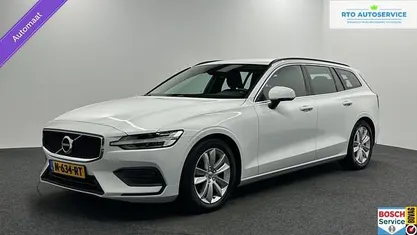 Wit Occasion 2021 Volvo V60 Business Edition Stationwagen | € 24.500 (Eerlijke prijs)