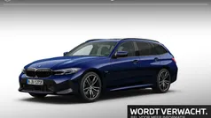 Blauw Gebruikt 2023 BMW 330e M Sport Stationwagen | € 43.900 (Super prijs)