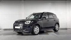 Midnight black ii (donker zwart) Gebruikt 2024 Mini Countryman Classic SUV | € 38.900 (Eerlijke prijs)