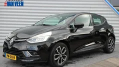 Zwart Gebruikt 2017 Renault Clio IV Intens Hatchback | € 10.690 (Goede deal)