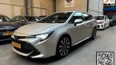 Grijs Gebruikt 2020 Toyota Corolla Business Edition Stationwagen | € 20.950 (Eerlijke prijs)