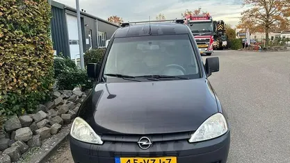 Occasion Opel Combo Comfort 75 PK (55 kW) 2009 Sedan