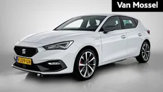 Wit Gebruikt 2021 Seat Leon Business Hatchback | € 25.935 (Eerlijke prijs)