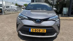 Grijs Gebruikt 2021 Toyota C-HR SUV | € 24.995 (Eerlijke prijs)
