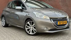 Grijs Gebruikt 2012 Peugeot 208 Allure Hatchback | € 3.995 (Eerlijke prijs)
