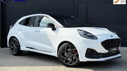 Gebruikt 2023 Ford Puma Performance Edition SUV | € 28.995 (Eerlijke prijs)