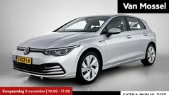 Grijs Gebruikt 2023 VW Golf VIII Style Hatchback | € 28.900 (Goede deal)