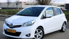 Wit Gebruikt 2013 Toyota Yaris Comfort Hatchback | € 7.499 (Eerlijke prijs)