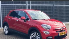Rood, metallic lak Gebruikt 2015 Fiat 500X Lounge SUV | € 12.950 (Eerlijke prijs)