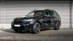Saphirschwarz metallic (zwart metallic) Gebruikt 2022 BMW X7 Executive SUV | € 97.900 (Super prijs)