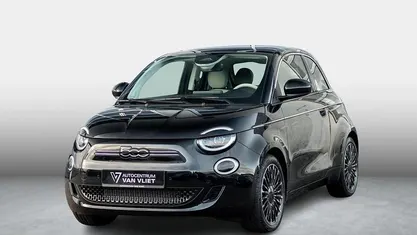 Occasion 2025 Fiat 500e La Prima Hatchback | € 29.990 (Eerlijke prijs)