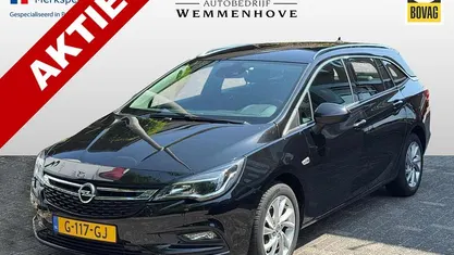 Zwart, metallic lak Gebruikt 2019 Opel Astra Business Stationwagen | € 9.890 (Eerlijke prijs)