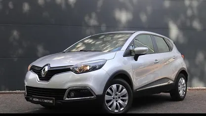 Grijs, metallic lak Gebruikt 2014 Renault Captur Expression SUV | € 8.900 (Eerlijke prijs)