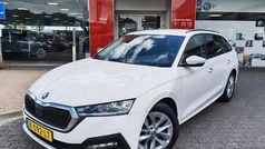 Wit Gebruikt 2021 Skoda Octavia Business Line Stationwagen | € 18.295 (Eerlijke prijs)