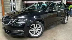 Zwart Gebruikt 2017 Skoda Octavia Style Stationwagen | € 17.200 (Eerlijke prijs)