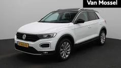 Wit Gebruikt 2020 VW T-Roc Business SUV | € 19.945 (Eerlijke prijs)