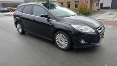 Zwart Gebruikt 2013 Ford Focus Titanium Stationwagen | € 2.499 (Goede deal)