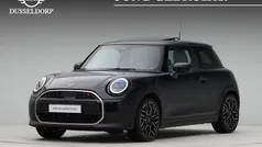 Gebruikt 2025 Mini Cooper S Favoured Hatchback | € 43.800 (Eerlijke prijs)