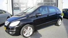Zwart Gebruikt 2009 Mercedes B170 Business MPV | € 5.250 (Goede deal)