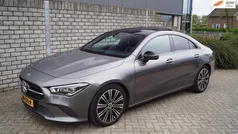Grijs Gebruikt 2019 Mercedes CLA220 Premium Plus Sedan | € 27.450 (Goede deal)