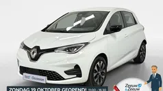 Blanc glacier 369 Gebruikt 2023 Renault Zoe Evolution Hatchback | € 19.935 (Eerlijke prijs)