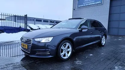 Blauw Occasion 2018 Audi A4 Sport Stationwagen | € 13.999 (Super prijs)