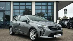 Gebruikt 2024 Renault Clio V Evolution Hatchback | € 19.450 (Eerlijke prijs)