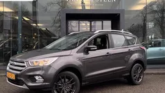 Grijs Gebruikt 2018 Ford Kuga SUV | € 17.950 (Eerlijke prijs)