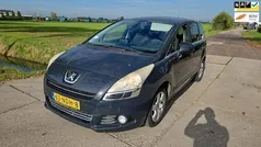 Grijs Gebruikt 2010 Peugeot 5008 MPV | € 2.950 (Eerlijke prijs)