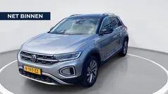 Gebruikt 2023 VW T-Roc Style SUV | € 31.440 (Eerlijke prijs)