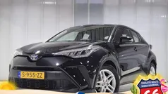 Zwart Gebruikt 2023 Toyota C-HR Active SUV | € 27.249 (Eerlijke prijs)