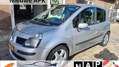 Grijs Gebruikt 2006 Renault Modus Dynamique MPV | € 1.499 (Eerlijke prijs)