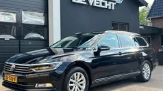 Zwart Gebruikt 2017 VW Passat Highline Stationwagen | € 15.950 (Eerlijke prijs)