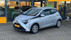 Gebruikt 2019 Toyota Aygo X-play Hatchback | € 7.995 (Eerlijke prijs)