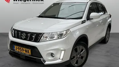 Wit Gebruikt 2020 Suzuki Vitara SUV | € 19.495 (Eerlijke prijs)