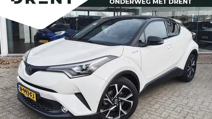 Wit (metallic) Occasion 2020 Toyota C-HR Style SUV | € 20.795 (Eerlijke prijs)