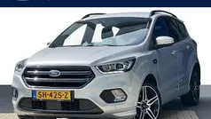 Grijs Gebruikt 2018 Ford Kuga ST-Line SUV | € 14.450 (Eerlijke prijs)